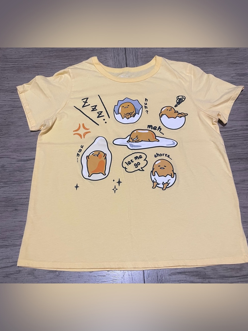 Gudetama tee, women’s L & M, yellow